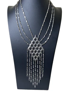 Napier Is Lacier Halskette mit Anhänger in Diamantform silberfarben 1972 Vintage - Bild 1 von 7