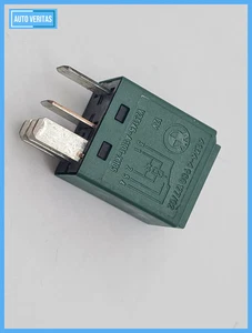 Original BMW 1er/2er/3er/5er/6er/X1/X2/X3/X5 Relay Green 61366980177 - Picture 1 of 13