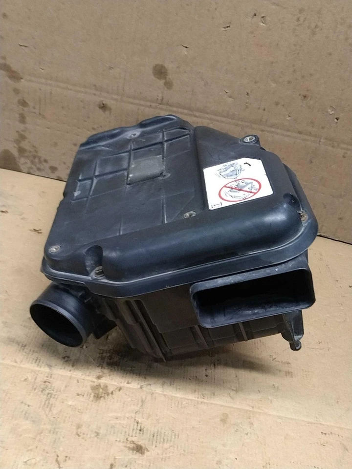 2015 Jeep Compass Air Cleaner Assembly OEM Black 2.4L 76K Miles 05145595AA - Изображение 1 из 4