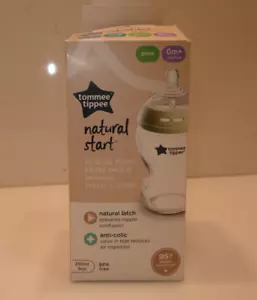 Tommee Tippee Natural Start Baby Bottles, Glass, 250ml, 0m+, Pack of 1 - Picture 1 of 4
