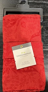 Threshold Set of 4 Cloth Napkins Textured Red 20x20”NEW Tags Holiday - Picture 1 of 2