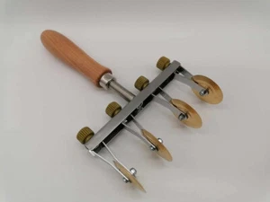 Adjustable Dough Cutter with Four Dough Wheels - Version with Smooth Wheels - Picture 1 of 6