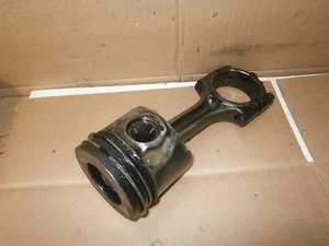 KIA SORENTO 2004 2.5 CRDI DIESEL PISTON AND CONROD - Picture 1 of 1