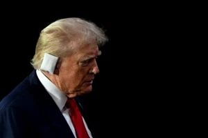 TRUMP EAR BANDAGED AFTER BEING SHOT 8x10 Glossy Printed Photo - Picture 1 of 1