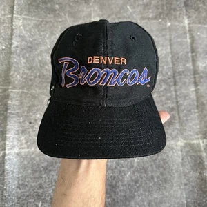 Men's Vintage 90's Sports Specialties Denver Broncos Black Script Snapback Hat - Picture 1 of 5