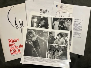 Film Pressemappe Whats Love Got To Do With It (PK6) - Bild 1 von 12
