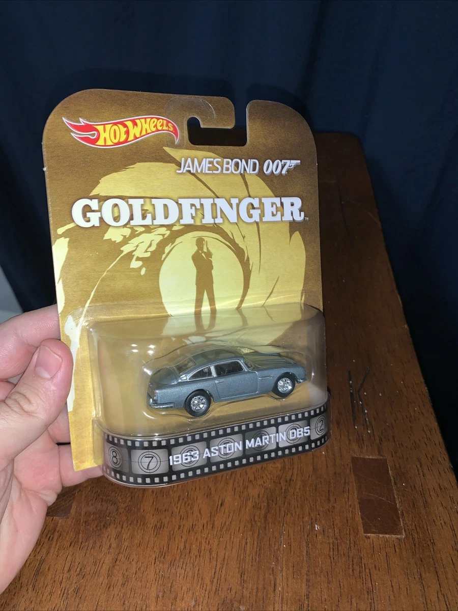 Hot Wheels 2015 Retro Entertainment Goldfinger Bond 007 1963 Aston