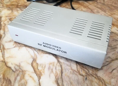 RF Video Audio Modulator Dynex WS-007 RCA Coaxial Tested Working Silver - Image 1 of 3