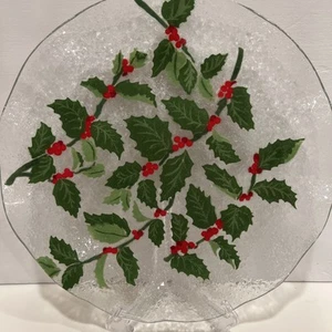 Plato con volantes de vidrio fundido de bayas de acebo de vacaciones de Navidad - Imagen 1 de 12