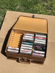 43 Cassette Lot Leather Case Vintage 80/90’s Suitcase 60 Tapes Michael Jackson - Picture 1 of 6