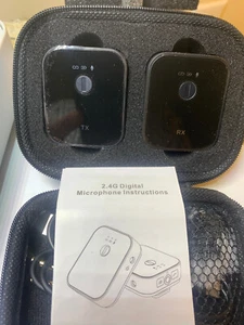Digital Wireless Microphone System 2.4G Digital- New In Open box. - Picture 1 of 13