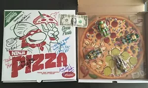 SIGNED TEENAGE MUTANT NINJA TURTLES TMNT PIZZA BOX SUPER 7 ROB PAULSEN EASTMAN - Picture 1 of 10