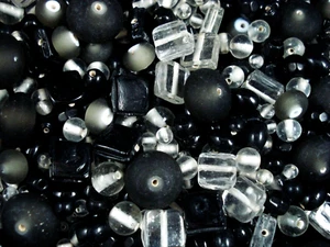 Glass Bead Mix 50g Black/Grey/White Asst Jewellery Mixed Jewelry - Foto 1 di 2