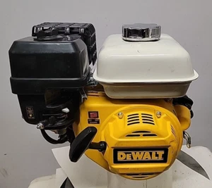 Motore 6,5HP Dewalt 208cc 3/4" x 2-5/16" nuovo graffi/ammaccature -SR - Foto 1 di 4