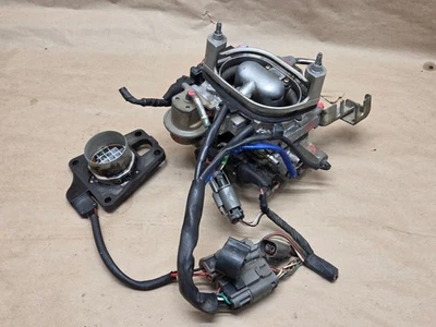 1986-1989 Nissan Pathfinder Truck D21 Hardbody Throttle Body Assembly 2.4L - Image 1 of 4