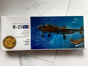 REVELL WW II AMERICAN B-25 MITCHELL TWIN ENGINE BOMBER # 85-0216 F/S - Picture 1 of 6
