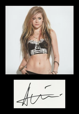 Avril Lavigne - Rare authentic signed card + Photo - Cologne 2004 - COA Cover