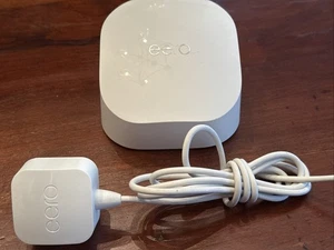eero 6 Mesh WiFi 6 Router Tri-Band Model N010001 With OEM Adapter - Picture 1 of 5