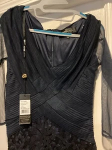 TADASHI SHOJI Navy Blue Sequin Shimmer Embroidery formal dress size 4💙 - Picture 1 of 7