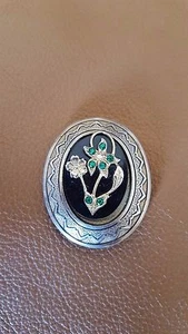 Coro Antique Gold Tone Black Romanesque Cameo /Floral Brooch - Bild 1 von 6