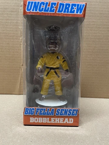 Big Fella Shaquille O'Neal Uncle Drew Movie Sensai Special Edition Bobblehead Cover