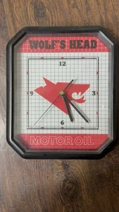 Vintage WOLF'S HEAD MOTOR OIL ADVERTISING SIGN ELECTRIC BATTERY CLOCK 10.5 x 9" - Picture 1 of 4