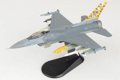HA38020 Hobby Master F-16C Fighting Falcon 1/72 Model #91-0379 USAF 20th FW, - Image 1 of 2