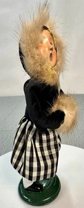 Byers Choice 2016 Black Gold Dress Family Girl Christmas Caroler Muff Holly - Picture 1 of 10