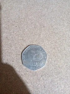 Moneda 50p Mrs Tiggywinkle Beatrix Potter 2016 circulada buen estado - Imagen 1 de 2