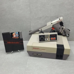 Nintendo Nes Console With One Controller, Zapper & Super Mario/Duck Hunt Tested - Picture 1 of 20