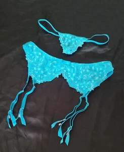 Turquoise Lace Suspender Thong 2pcs Set Size S NEW by Fredericks of Hollywood - Picture 1 of 7