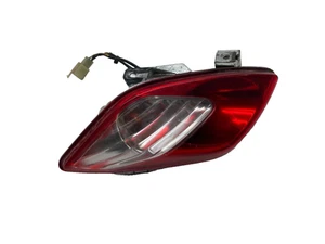 FLECHA DE FRENO LUZ TRASERA IZQUIERDA YAMAHA X-CITY 250 2007-2010 CON GRIETAS - Imagen 1 de 6