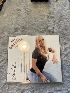 Left Outside Alone von Anastacia - Bild 1 von 2