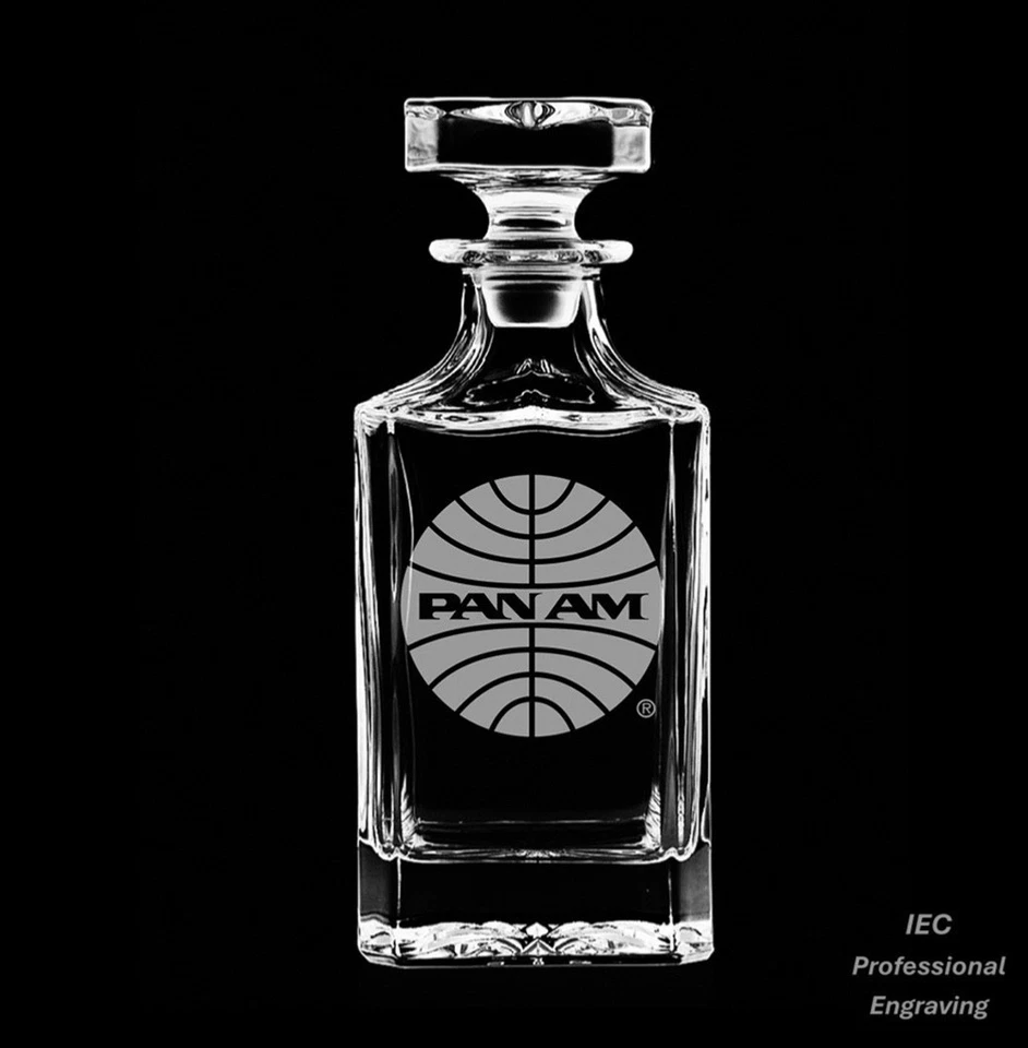 Jarra de whisky Pan am de 25 onzas con vasos Rocks opcionales de 10 onzas Foto 1 de 1