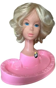 Vintage 1972 Barbie’s Glamour Center - Bild 1 von 11