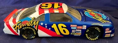 GL226 Revell NASCAR Diecast Car #16 Ted Musgrave 1991 Ford Thunderbird - Image 1 of 4