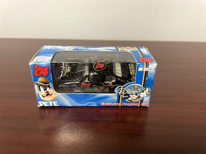 2004 Daytona 500 "PETE" Exclusive Program Car 1:64 scale die-cast toy - Picture 1 of 6