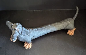 Vintage 2001 A Breed Apart Dachshund Dog Figurine Black Tan #70014 - Bild 1 von 8