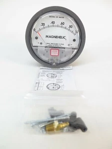 Dwyer Magnehelic Differential Pressure Gage 15 PSIG Max, W29Y KM Inches of Water - Picture 1 of 9