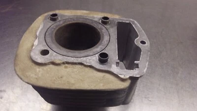 1971 Honda SL 100 cilindros precisa de novo furo é 50,5mm G2-7 - Imagem 1 de 4