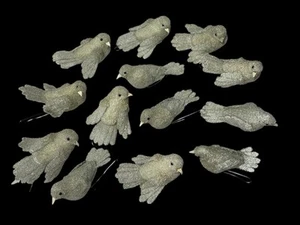 Juego de 13 adornos vintage de pájaros con cuentas de plata de mediados de siglo 2 estilos con cable - Imagen 1 de 7