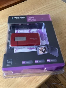 Polaroid Model iD1440 Red 2.7 Inch Touchscreen 14 MP 4x Zoom Digital Camcorder - Picture 1 of 7