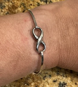 Sterling Silver 925 Infinity Bangle Bracelet Size 7” - Picture 1 of 7