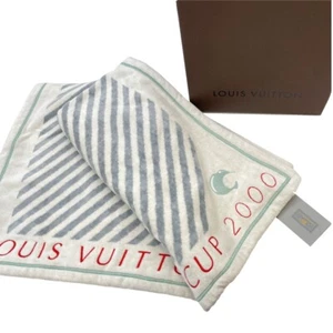 Authentic LOUIS VUITTON LV CUP 2000 Beach Towel Gray Cotton #36636521 - Picture 1 of 11