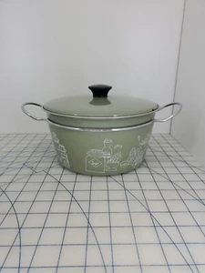 Vintage enamelware 2 Qt Pot w/ Lid Green white line drawing Cooking Kitchen - Picture 1 of 11