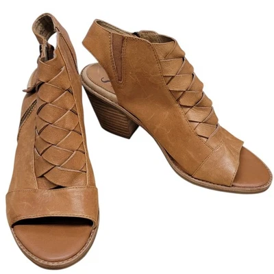 Söfft Leather Peep Toe Heeled Sandals Booties Woven Cutout Details Sz 8M H323 - Image 1 of 4