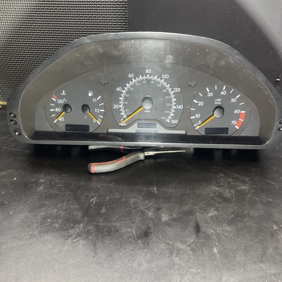 98 99 Mercedes Benz  C280 Speedometer Instrument Gauge Cluster OEM Miles 098630 - Image 1 of 4