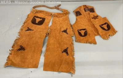 Chaleco y gorras de vaquero del oeste con flecos de gamuza marrón talla M John R Craighead para niños Foto 1 de 4