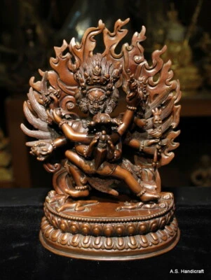 Nepalí Artesanal Cobre Antiguo VajraKilaya Shakti Foto 1 de 4
