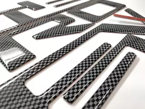 3D CARBON RAISED DOMED TAILGATE LETTERS FOR 2019-2025 SILVERADO US MADE - Foto 1 di 3